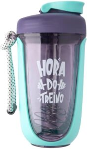 Coqueteleira Shakeira Whey para Academia e Treino com Misturador e Alça Esfera Mola Frase Hora do Treino 550 Ml (Azul)
